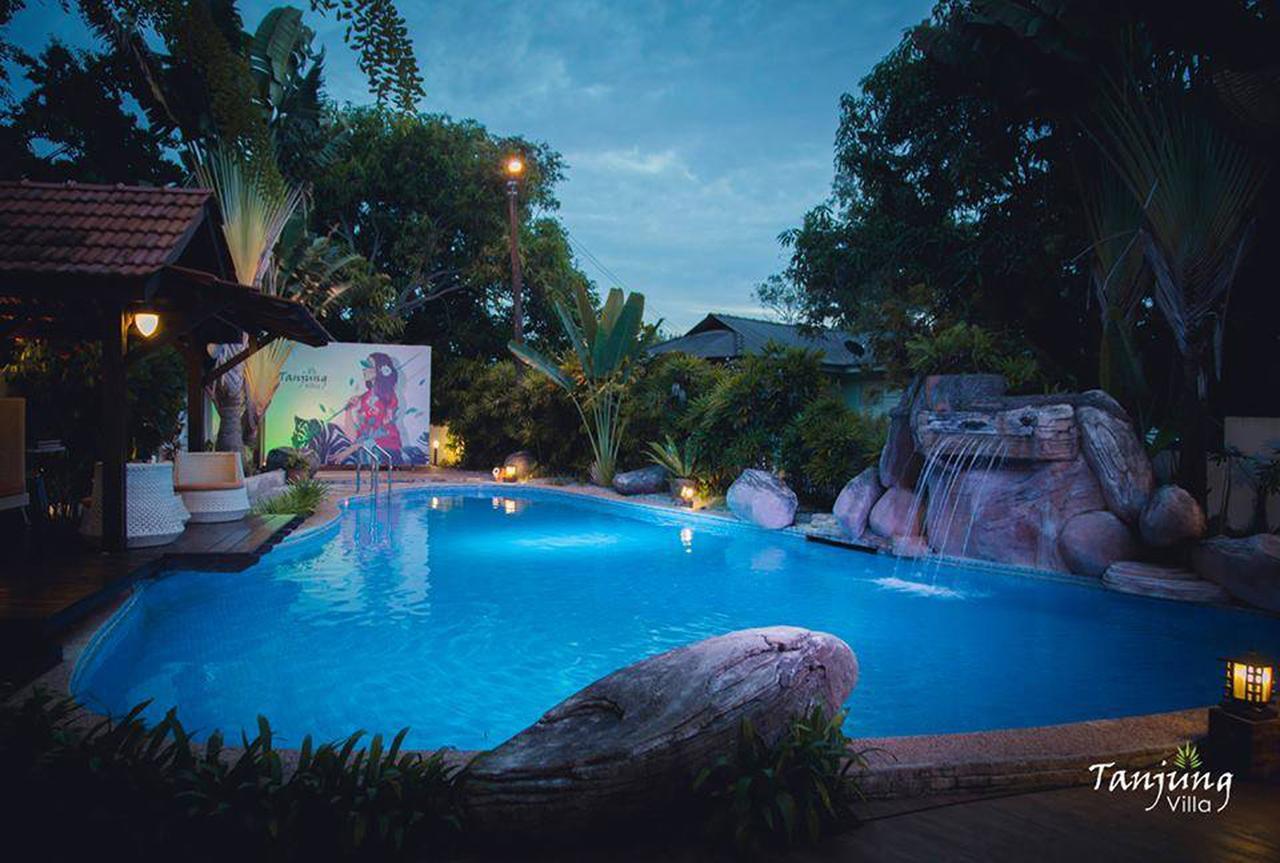 Tanjung Villa Muar Exterior photo